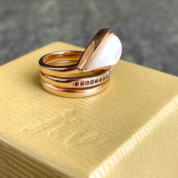 JTV rose gold tone ring with teardrop mother of pearl and red stones, sz 7 - Picture 3 of 6